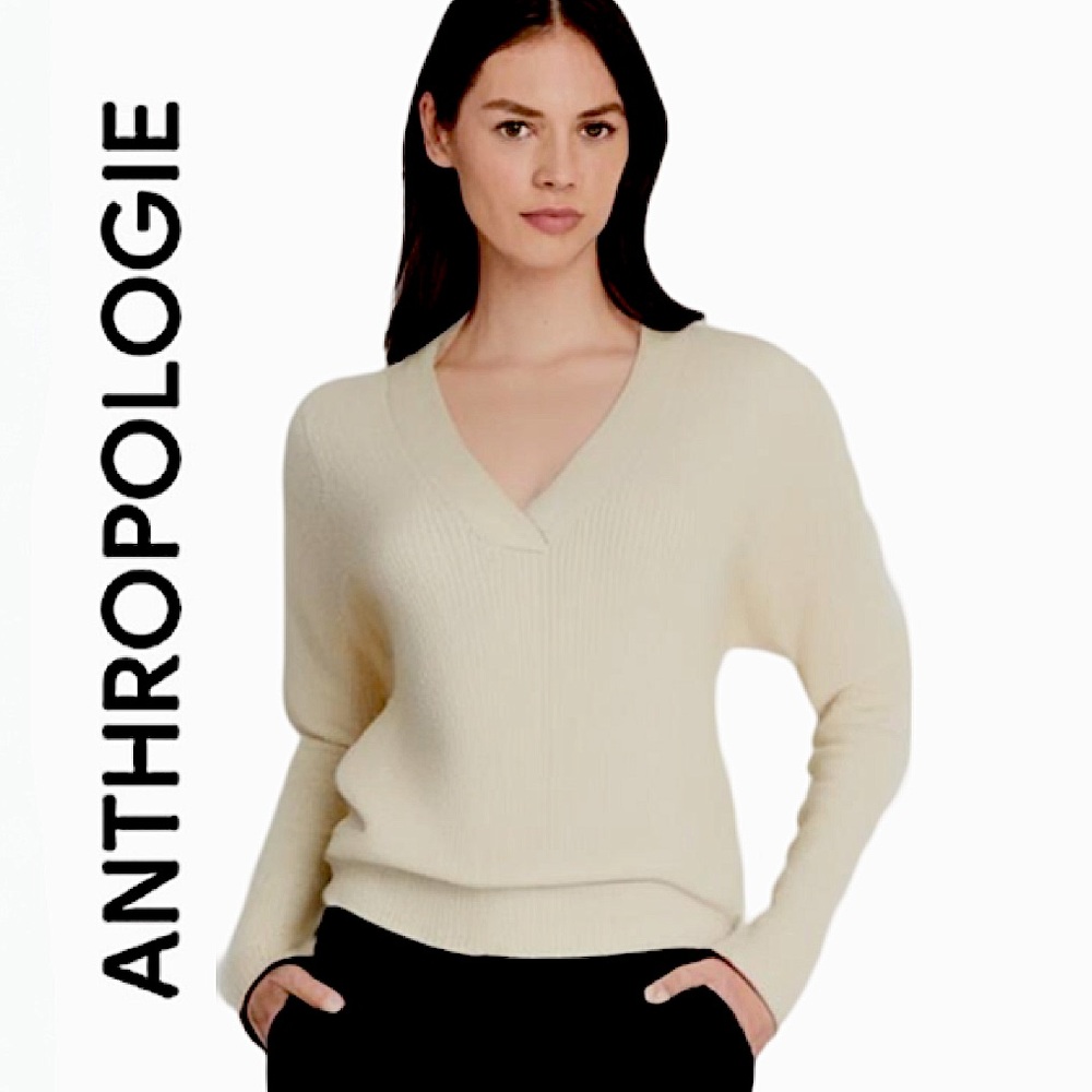 MAEVE. Anthropologie. NWOT. Gorgeous V-Neck Pullover Ribbed Sweater. Cream.M